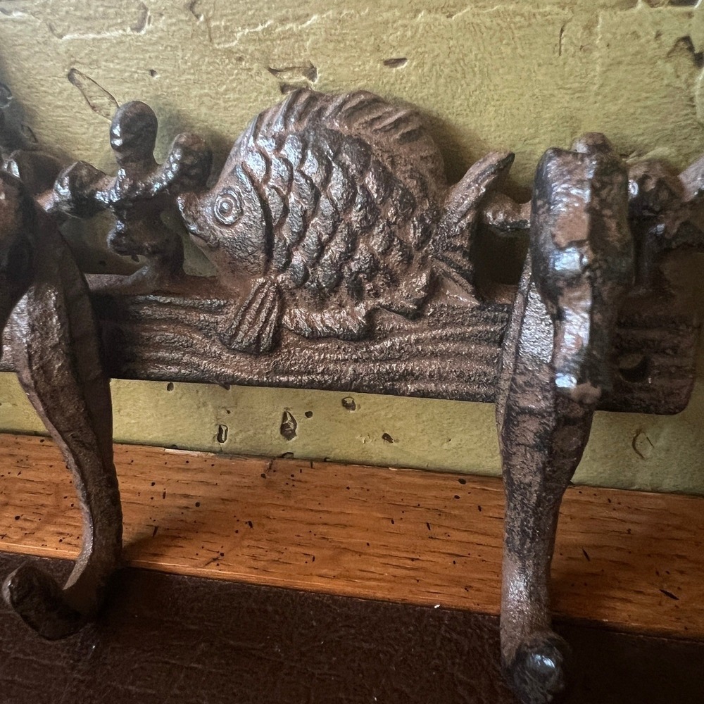 Nautical Cast Iron Wall Hook Rack Coastal Beach Shell Seahorse Starfish Decor - Picture 6 of 12